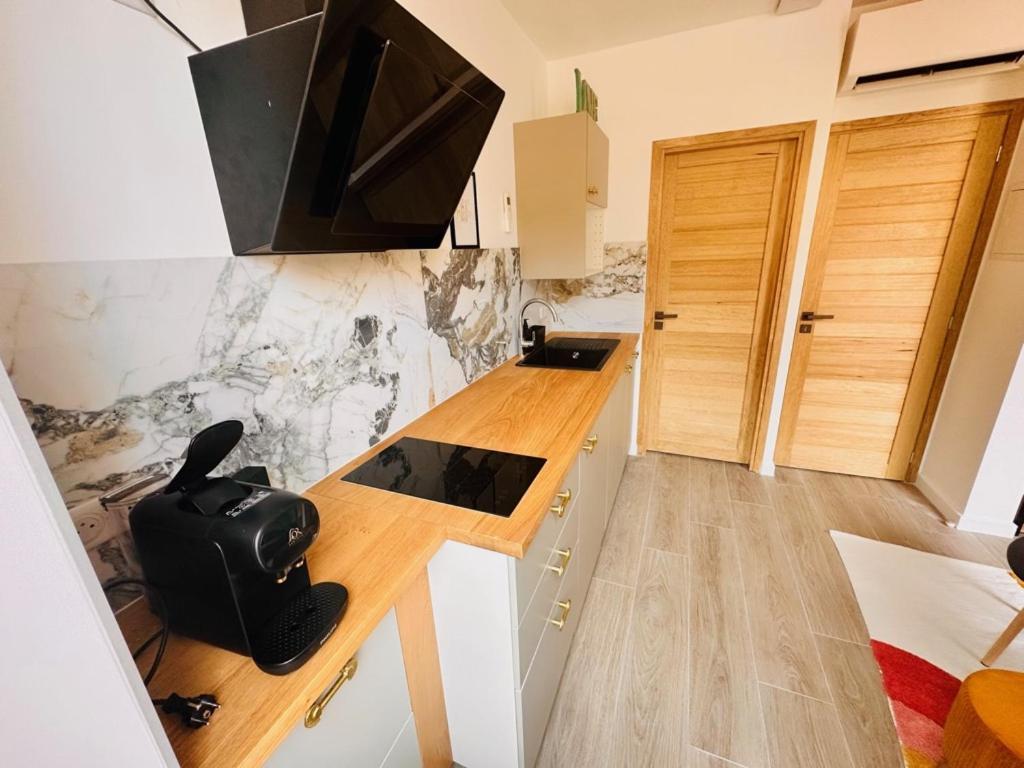 Les Appartements De Nana 6 - Studio Hypercentre, Rue Meynadier, Palais & Plage, Clim, Wifi Cannes Exterior photo